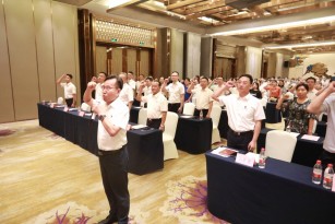 立足新起點，開啟新征程|河源德康醫院召開2022年員工大會，并舉行慶祝第五個中國醫師節暨建院五周年答謝活動。